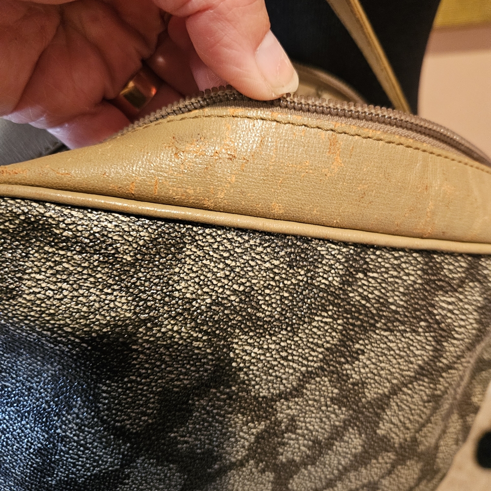 Vintage Yves Saint Laurent Beige and Gray Crossbody Bag - Picture 16 of 16